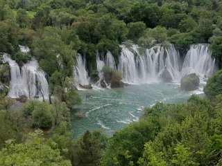Balkanfluss Neretva Wasserfälle
