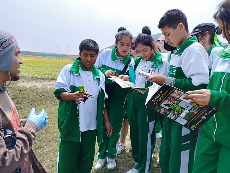 Umweltbildung mit Schülern (c) CooperAcción